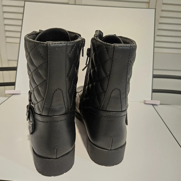 G by Guess Quilted Black Combat Boots – Bold and Functional - Picture 2 of 13